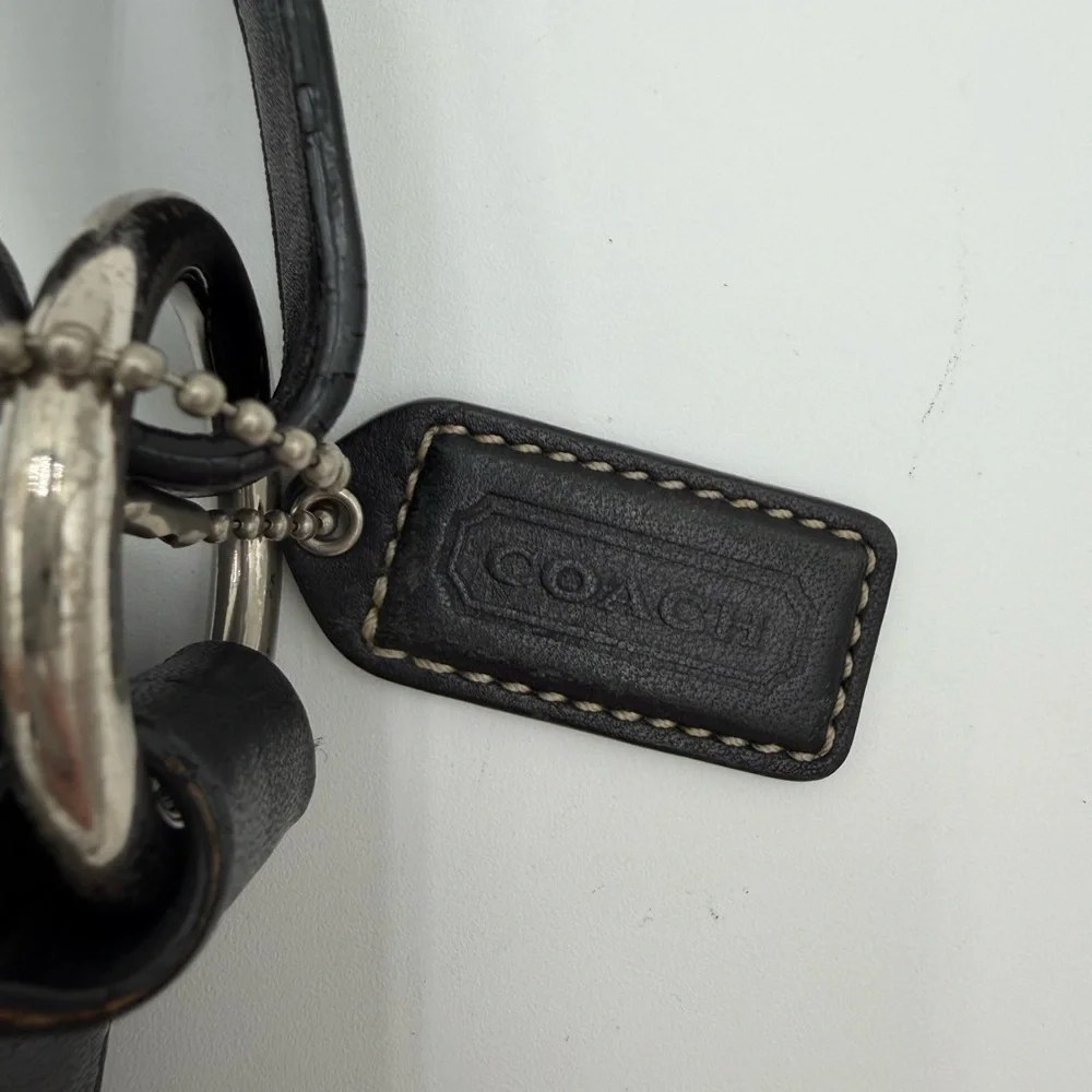 Coach Soho Buckle Flap Hobo Black Leather Y2K Shoulder Bag 1452 Silver Hardware